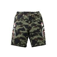ราคา BAPE 1st Camo Side Shark Beach Shorts (GREEN) (17882897736)