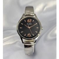 ราคา ALBA Japan Quartz นาฬิกา(ผู้หญิง) รุ่น AH8513X1 หน้าดำตัวเลขทอง รับประกัน 1ปี (24520990814)