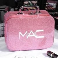 ราคา พร้อมส่งสินค้าอยู่ในไทย กระเป๋าเครื่องสำอาง Mac แบบ glister สวย หรูดูดี มีหูหิ้วด้วยจ้า (22415993901)