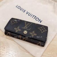 ราคา LV key pouch monogram / key holder 4 Keys ของแท้ % (8114278858)