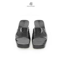 ราคา [ของแท้] GUCCI RUBBER SANDAL 35 BLACK RUBBER THICK มีใบรับประกัน ตรวจสอบได้ทุกใบ ✅ (43558973676)