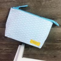 ราคา L'OCCITANE Loccitane Original Pouch / Cosmetic Bag / กระเป๋าอเนกประสงค์ / กระเป๋า Loccitane ดั้งเดิม (48553240745)