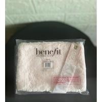 ราคา Benefit Cosmetic - กระเป๋าแต่งหน้าสีชมพูเทียม (22356654687)