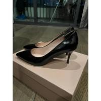 ราคา Sale !! ส่งต่อรองเท้าส้นสูง Selena O&B แท้ 100% size 37 (18988268142)