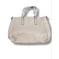 ราคา CARPISA กระเป๋าหนังนิ่ม สีเทา แบบถือ หรือสะพายไหล่ จุของได้เยอะ เหมาะกับการใช้งานทุกโอกาศ (28617946740)