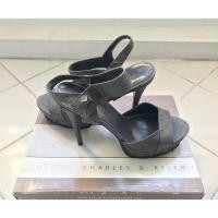 ราคา Charles & keith มือ2 แบรนด์แท้ (5230652395)