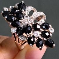 ราคา แหวนเงินทรงริบบิ้นประดับนิลและเพทายแท้ (24223936839)
