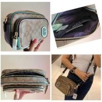 ราคา (ผ่อน0%)10เดือน พร้อมส่ง (รับประกันของแท้) Coach​ COURT CROSSBODY IN SIGNATURE (COACH #91009) IM/KHAKI MULTI รุ่นนี้สวย (5083443630)