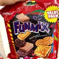 ราคา ขนมบิสกิตสอดไส้ช็อกโกแลต เวเฟอร์สอดไส้ช็อกโกแลตและครีม Munchy’s FunMix และ TopMix มี2แบบ ขนาด500กรัม (6313837936)