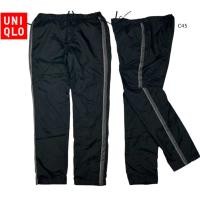 ราคา UNIQLO กางเกง ผ้าร่มมีซับ กันหนาว ขายาว สภาพใหม่ Size S (42426690847)
