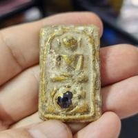 ราคา พระสมเด็จไกเซอร์สองหน้าเนื้อชินทอง ติดเม็ดพระธาตุ กรุดอยไซ (29591187639)