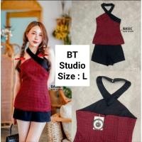 ราคา (L) พร้อมส่งชุดเซท 2 ชิ้น เสื้อคล้องคอสีแดงลายสก็อตกับกางเกงขาสั้นสีดำ งานป้าย BT Studio แท้ มือ1 ป้ายห้อย (29204286780)