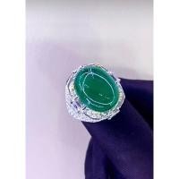 ราคา แหวนมรกตหลังเบี้ยเม็ดยักษ์เนื้อแก้วเม็ดใหญ่18.05กะรัตประดับเพชร222เม็ดกนัก3.81กะรัต (26078479024)