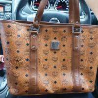 ราคา MCM กระเป๋าสะพายมือ2 ของแท้ 100% (5050272339)