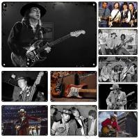 ราคา SRV Vintage โปสเตอร์ Stevie Ray Vaughan ป้ายโลหะ Blues เพลงป้ายโลหะโลหะโล่บาร์ Cafe Garage Wall Decor อุตสาหกรรมตกแต่ง (48253471563)
