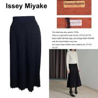 ราคา Issey Miyake Vintage 1970s กระโปรงอัดกลีบผ้าวูลสีดำ (22587715398)