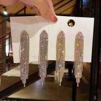 ราคา Classic Rhinestone Clip-on Earring Ladies Exaggerated Long Ear Clips Tassels Earrings Fashion Ladies Korean Earring Jewe (46350060938)