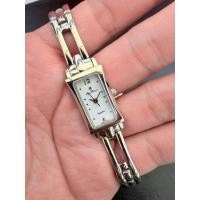 ราคา OP Olym Pianus Sapphire สี่เหลี่ยม หน้าขาว Lady ของแท้ สภาพดีมาก (50755045679)