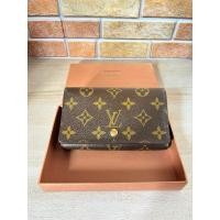 ราคา lv monogram tresor wallet (56704089078)