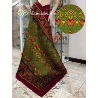 ราคา ผ้าไหมมัดหมี่แท้ ลายพระตะบอง(หางนกยูง) ทอ 6 ตะกอยกดอกพริกไทย ผ้าไหมมัดหมี่สุรินทร์แท้ 100% ผ้าไหมมัดหมี่ ผ้าไหมไทยแท้ (25210395182)