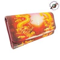 ราคา กระเป๋าสตางค์ผู้หญิงใบยาว หนังปลากระเบนแท้ สไตล์ 3พับ ลายมังกรทองคู่ กระเป๋าเงินหนังปลากระเบน ใส่เงิน การ์ด หนังแท้ 100% (22113366222)