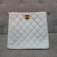 ราคา Used like new Chanel Shouder Bag แท้% (8810619598)