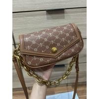 ราคา Charles&Keith ของแท้ ไม่มีตำหนิ (40050920476)