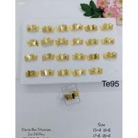 ราคา MATA MY BOSS WHOLESALE!! สําหรับขายซ้ํา!! ขายส่งแหวนไทเทเนียม 1 กล่อง มี 24 ชิ้น ขนาด 15 ถึง 18 / Gold Motif Gold Sand Strip Diamond Eyes / ล่าสุด (49902852291)