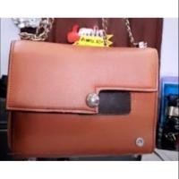 ราคา กระเป๋าคอสบอดี้หนังสีน้ำตาลแต่งหนังสีน้ำตาลเข้มในไลฟ์ (6535002609)