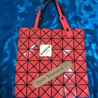 ราคา #Used bao bao 6x6 สีส้มชานม แท้!! (2653282774)