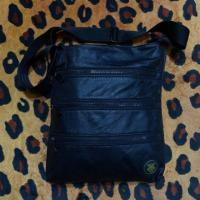 ราคา กระเป๋าสะพายข้าง Descente (24630369532)