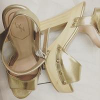 ราคา รองเท้าส้นสูง LYN ของแท้ (ใหม่) (1390725223)