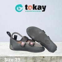 ราคา รองเท้าปีนเขา Tokay ll ไซส์ 39 รองเท้าปีนเขา (24887516016)