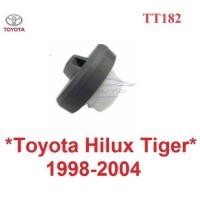 ราคา ฝาถังโซล่า ฝาถังน้ำมัน TOYOTA TIGER D4D 1998 - 2004 โตโยต้า ไทเกอร์ แบบเกลียว จุกปิด ตัวใน ฝาปิด ที่ปิด ถังน้ำมัน TT182 (26523579784)