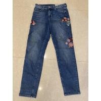 ราคา กางเกงยีนส์ทรงขาตรง esprit ของแท้ มือ 1 (9751687391)