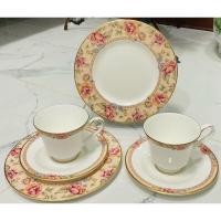 ราคา ชุดถ้วยทรีโอ้ Royal Doulton (24557475145)