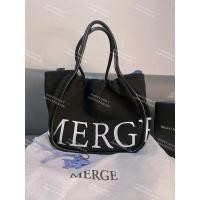 ราคา กระเป๋า Merge A day bag Blackแท้ใหม่มือ1(แกะเช็ค) (29323480116)