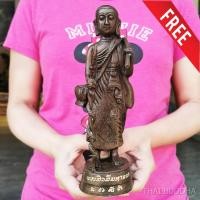 ราคา พระสีวลี พระสิวลี หลวงปู่กาหลง วัดเขาแหลม เนื้อนวะโลหะ ขนาดบูชา สูง 23 ซม. หนัก 1 กิโล ฟรีผ้ายันต์ 1 ผืน รุ่น เขี้ย (11035317914)