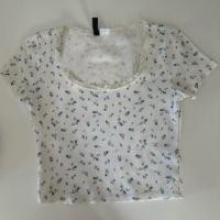 ราคา เสื้อครอป ลายดอก ติดโบว์ H&M (29083214706)