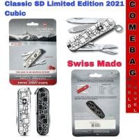 ราคา Victorinox Classic SD Limited Edition 2021 Cubic Illusion - เครื่องมืออเนกประสงค์ 7 ฟังก์ชั่น -0.6223.L2105 Swiss Made (18293805607)