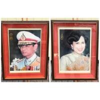 ราคา ราคาต่อคู่ ของเก่า กรอบรูปพระบรมฉายาลักษณ์ในหลวงรัชกาลที่ 9 และสมเด็จพระราชินี ในกรอบไม้สัก (10017543907)