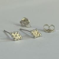 ราคา ต่างหูเงินแท้ ไข่ปลาทรงข้าวหลามตัด กรุเงินสุโขทัย (42150980442)