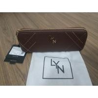 ราคา กระเป๋าใส่ดินสอ เครื่องสำอางค์ Lyn มือ1 (21093170837)