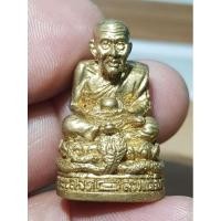 ราคา รูปหล่อลอยองค์หลวงปู่ทวดเหยียบน้ำทะเลจืดวัดพะโคะ เนื้อทองผสม พระบ้านๆราคาแบ่งปัน (24869090433)