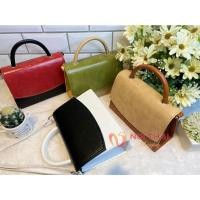 ราคา กระเป๋าสีทูโทนสะพายข้าง ทรงเกร๋ๆทูโทนน่ารัก มีหูถือได้งานสวยหนังดีสวยหรูมากค้า nt99 (3578761676)