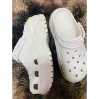 ราคา ส่งต่อรองเท้าCrocsสีขาว (21184640382)