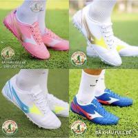 ราคา MIZUNO ใหม่ล่าสุด 2022 มิซูโน่ รองเท้าฟุตบอลสนามหญ้าเทียม - ฟรีถุงเท้า - พื้นเย็บ 100% รองเท้าฟุตบอลสนามหญ้าเทียม (ขนาด 38 - 43) (25377833846)