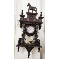 ราคา นาฬิกาแขวนผนัง นาฬิกาไม้สักแกะสลัก ม้า 1 ตัว นาฬิกาไม้สักสีโอ๊ค ขนาด 10 x 25 x 55 ซ.ม. (18540111520)