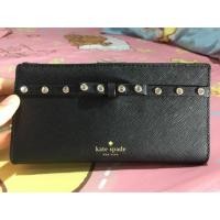 ราคา (มือสอง) กระเป๋าใส่บัตร kate spade ของแท้ สภาพ 98% มีที่ใส่เหรียญด้านหลัง ไม่มีกล่อง (1719266176)