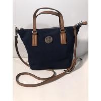 ราคา กระเป๋าสะพาย Tommy Hilfiger (11804693321)